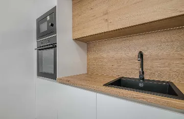 Holiday House in Krk for Up to 8 Guests