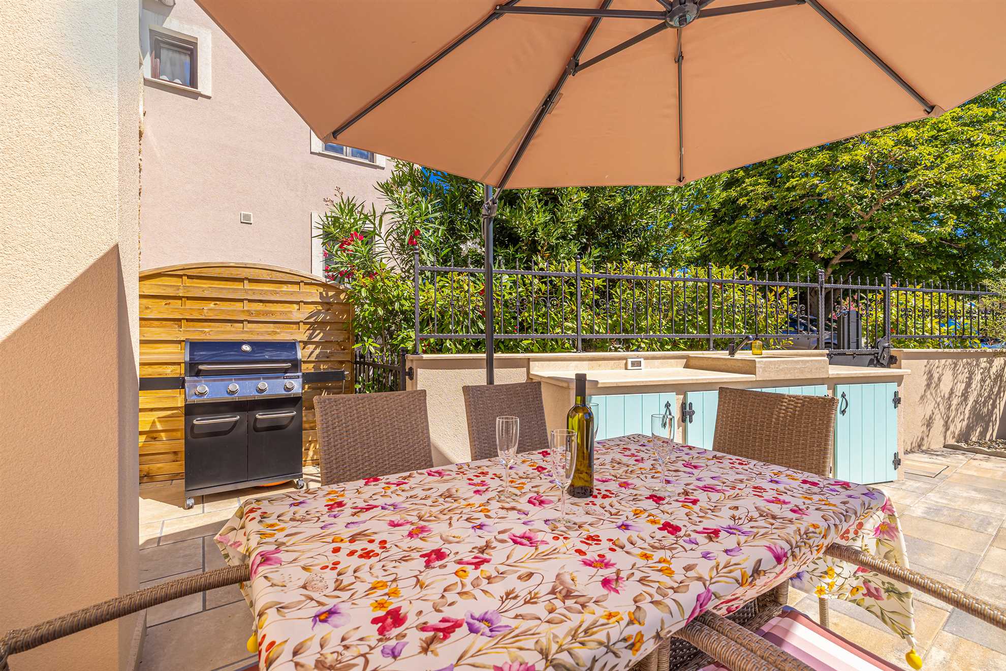 Villa MAVRA con piscina privata