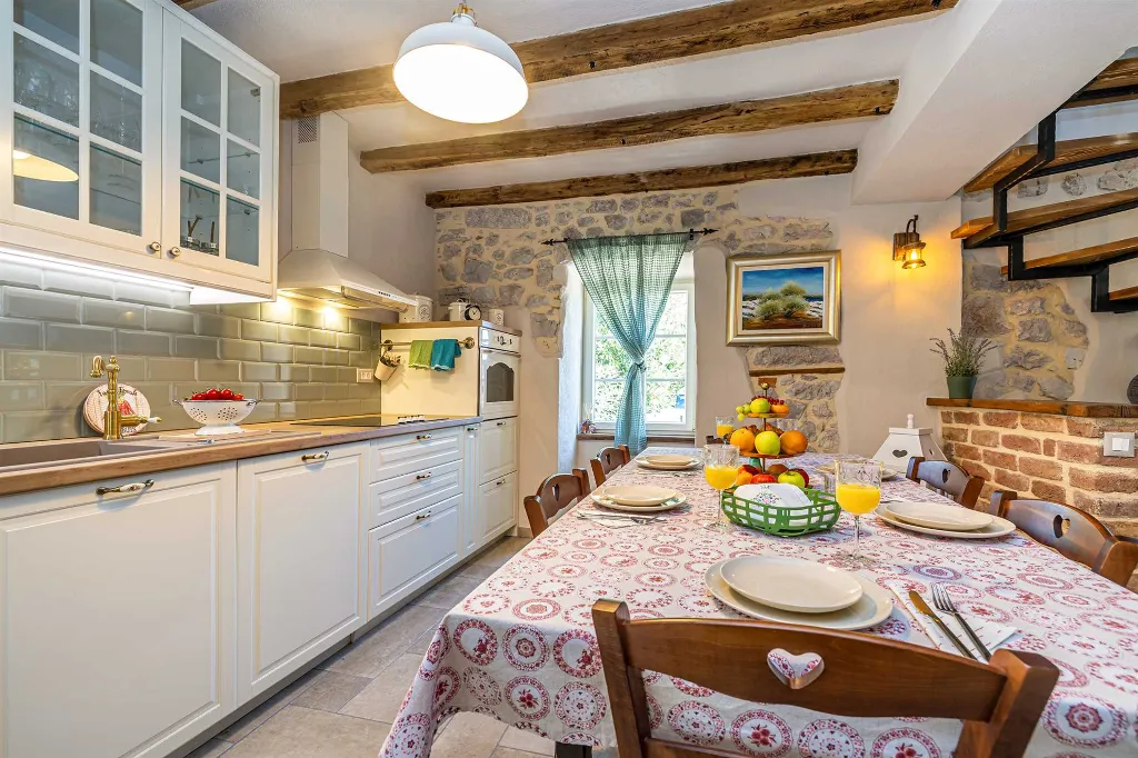 Risika Villa with Private Pool for 6–7 Guests