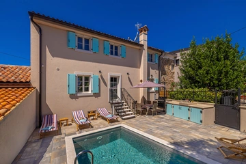 Risika Villa with Private Pool for 6–7 Guests