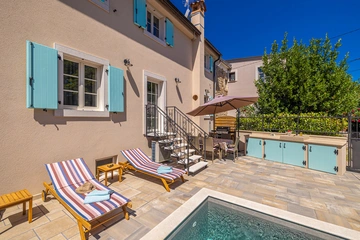 Risika Villa with Private Pool for 6–7 Guests