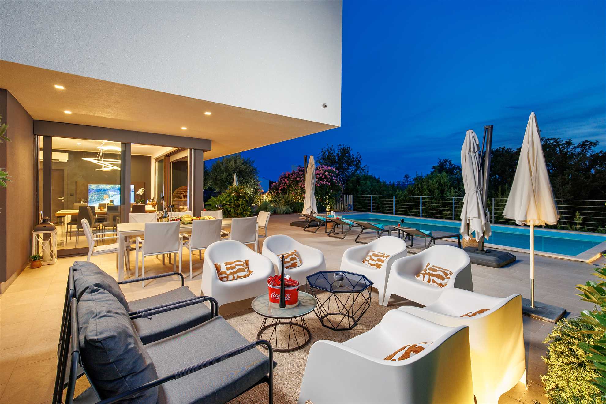 Villa LUXOR mit beheiztem Pool