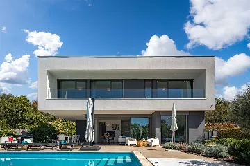 4-Bedroom Villa with Heated Pool in Sveti Vid Miholjice