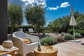 4-Bedroom Villa with Heated Pool in Sveti Vid Miholjice