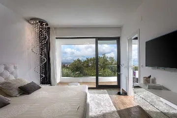 4-Bedroom Villa with Heated Pool in Sveti Vid Miholjice