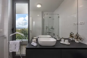 4-Bedroom Villa with Heated Pool in Sveti Vid Miholjice