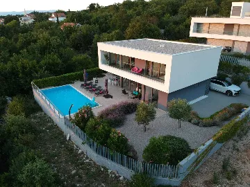 4-Bedroom Villa with Heated Pool in Sveti Vid Miholjice