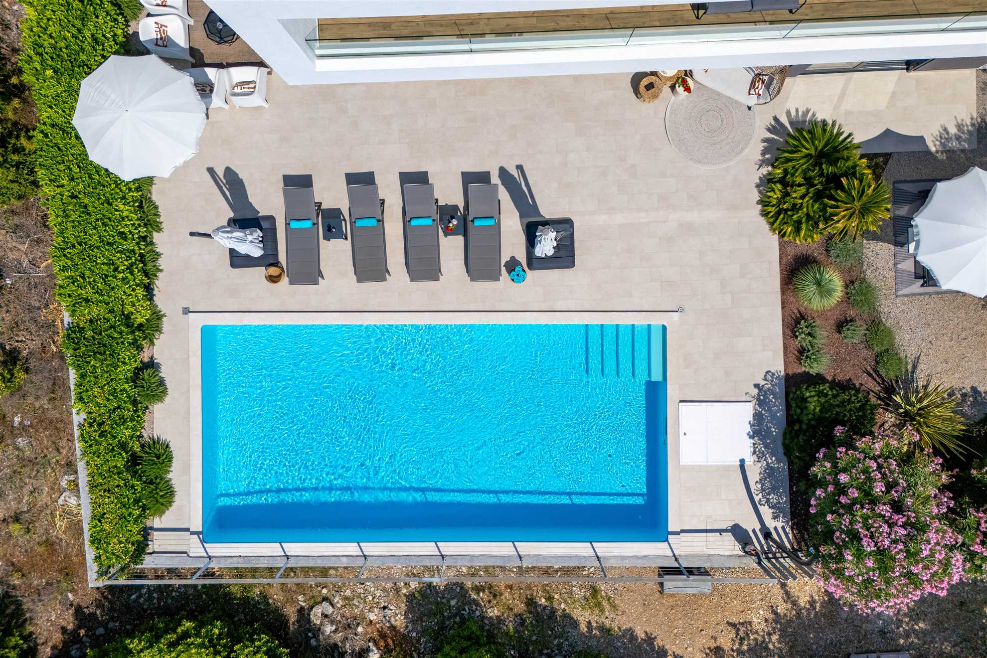 Villa LUXOR mit beheiztem Pool