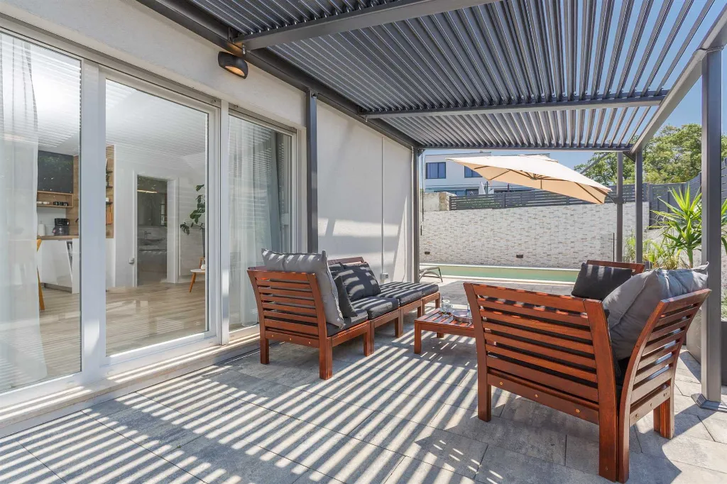 Malinska Apartment with Private Outdoor Pool