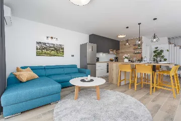 Malinska Apartment with Private Outdoor Pool