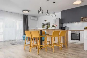 Malinska Apartment with Private Outdoor Pool