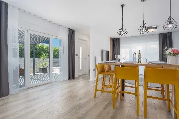 Malinska Apartment with Private Outdoor Pool