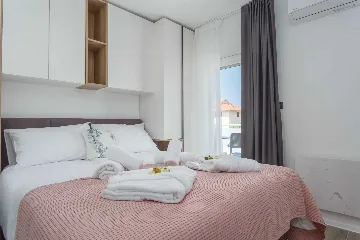 Malinska Apartment with Private Outdoor Pool