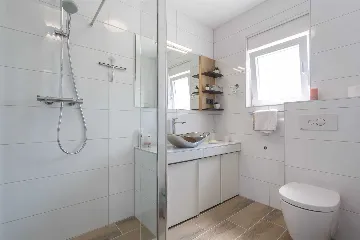 Malinska Apartment with Private Outdoor Pool