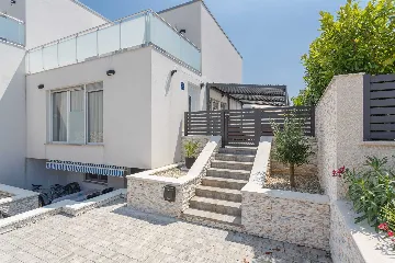 Malinska Apartment with Private Outdoor Pool