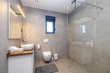 3-Bedroom Holiday House in Kornić with Heated Pool