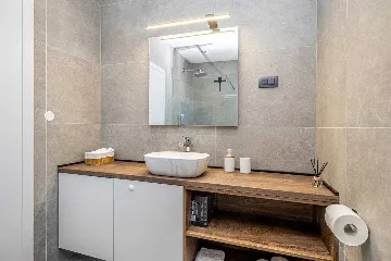 3-Bedroom Holiday House in Kornić with Heated Pool