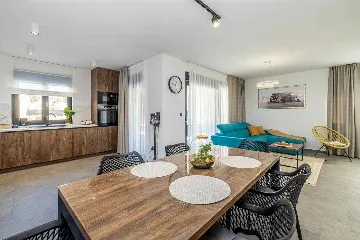 3-Bedroom Holiday House in Kornić with Heated Pool