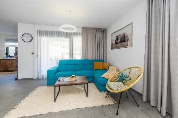 3-Bedroom Holiday House in Kornić with Heated Pool