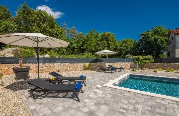 3-Bedroom Holiday House in Kornić with Heated Pool