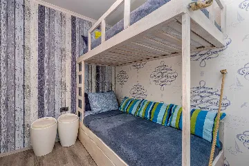 2-Bedroom Apartment with Private Pool in Malinska