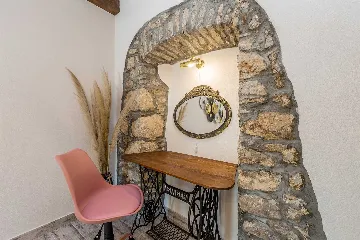 Holiday House with Jacuzzi in Bajčići (for 4)
