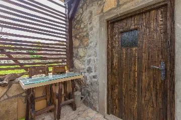 Holiday House with Jacuzzi in Bajčići (for 4)