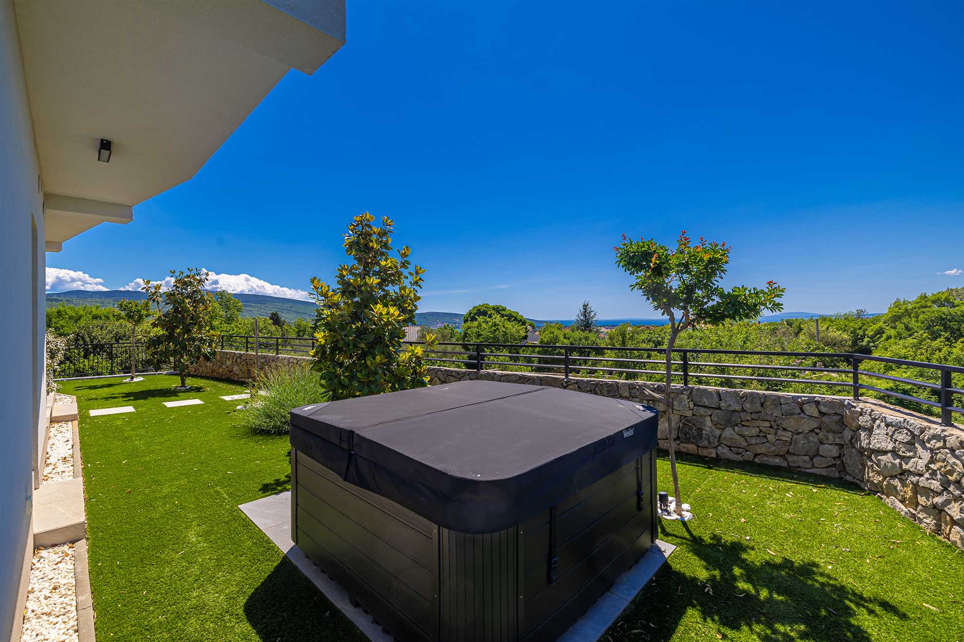 Holiday house VILLA PATRICK with pool, jacuzzi and sauna