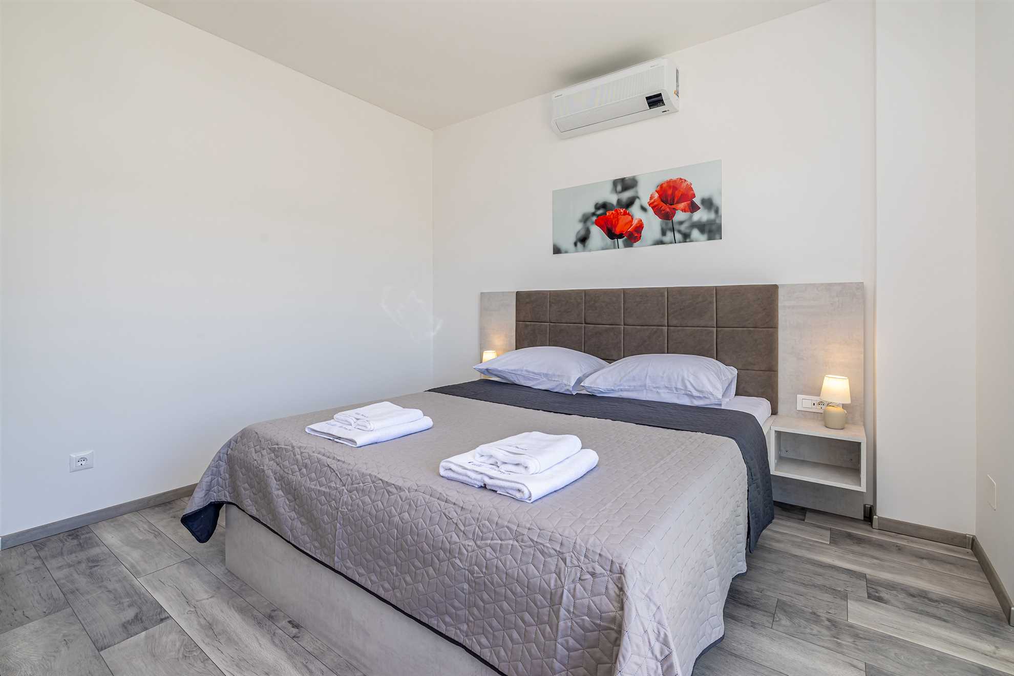 Holiday house VILLA PATRICK with pool, jacuzzi and sauna