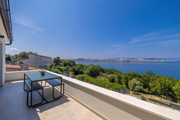 Apartment in Omišalj with Private Heated Pool