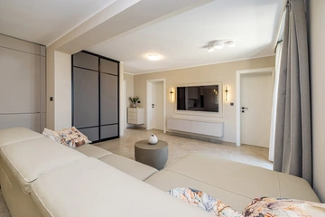 Apartment in Omišalj with Private Heated Pool