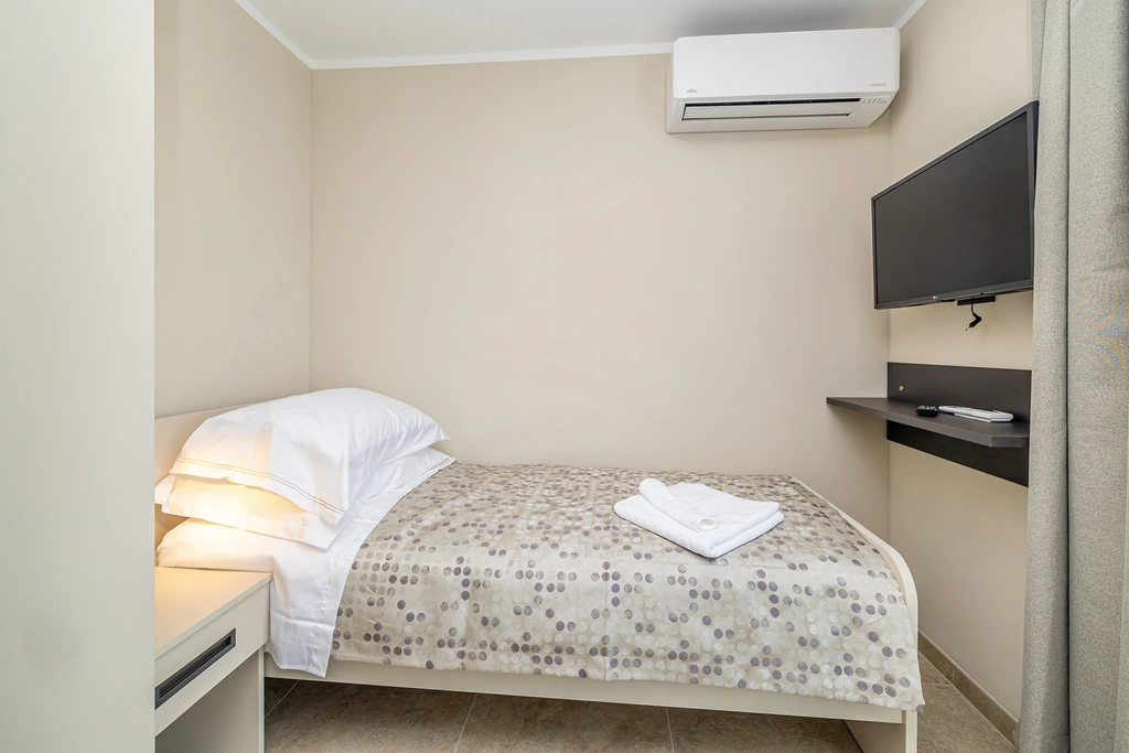 Apartment in Omišalj with Private Heated Pool