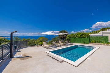 Apartment in Omišalj with Private Heated Pool