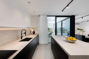 Punat 4-Bedroom Villa with Private Infinity Pool