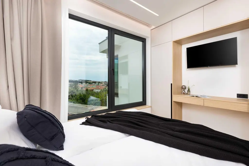 Punat 4-Bedroom Villa with Private Infinity Pool