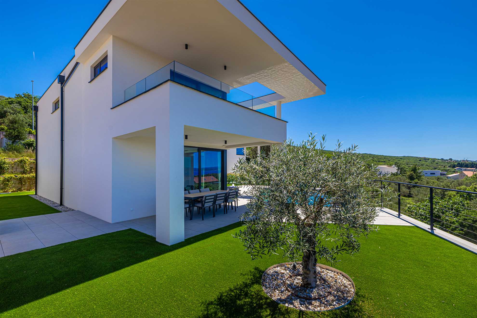 Luxury villa 45° with infinity pool
