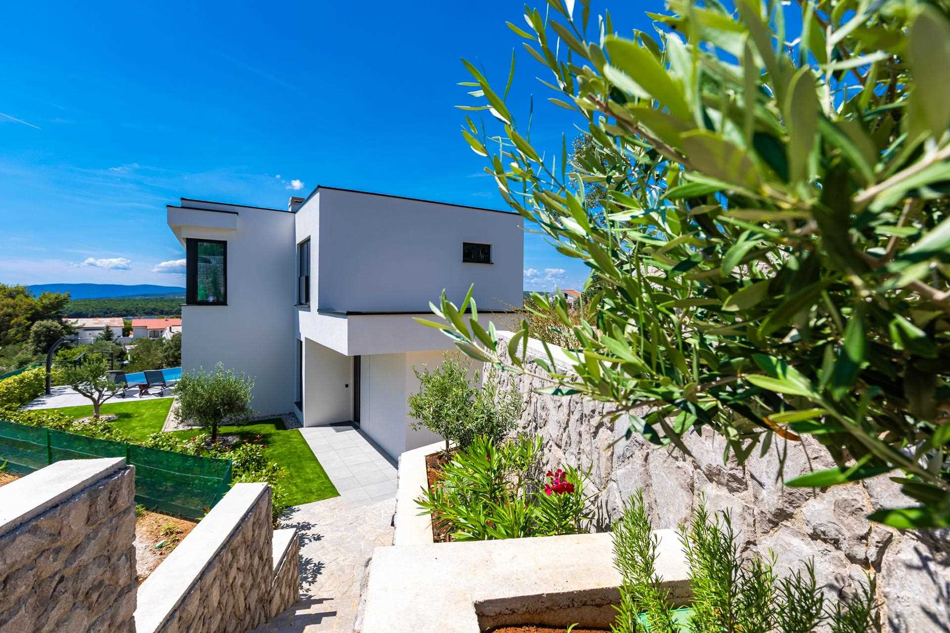 Luxusvilla 45° mit Infinity-Pool