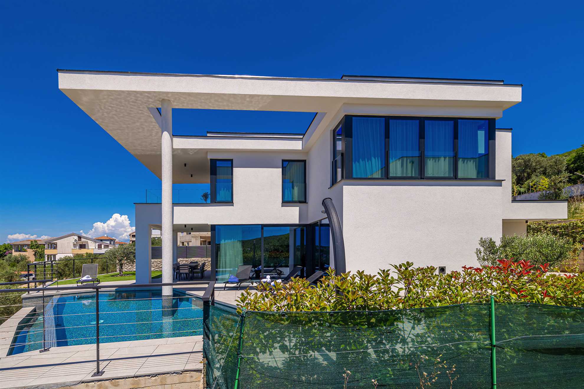 Luxury villa 45° with infinity pool
