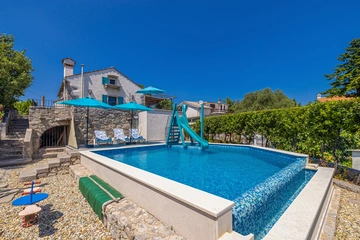 Holiday House in Kornić for up to 6 Guests