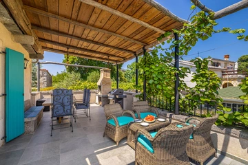 Holiday House in Kornić for up to 6 Guests