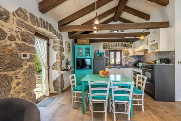 Holiday House in Kornić for up to 6 Guests