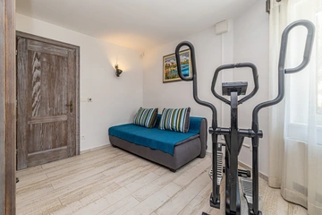 Holiday House in Kornić for up to 6 Guests