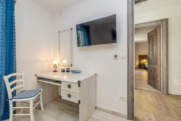 Holiday House in Kornić for up to 6 Guests