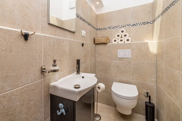 Holiday House in Kornić for up to 6 Guests