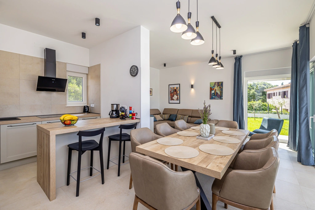 Three-Bedroom Villa with Private Pool in Pinezići, Krk
