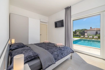 Three-Bedroom Villa with Private Pool in Pinezići, Krk