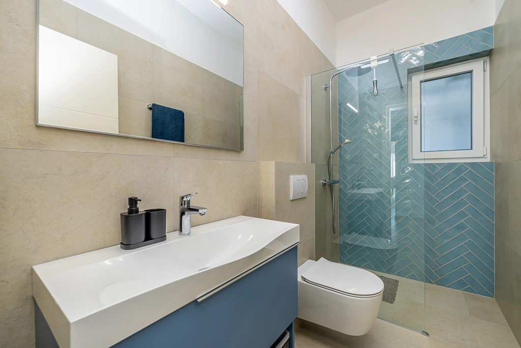 Three-Bedroom Villa with Private Pool in Pinezići, Krk