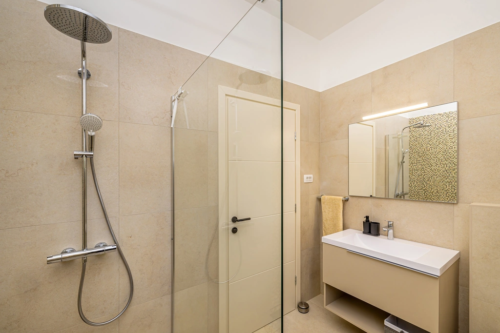 Three-Bedroom Villa with Private Pool in Pinezići, Krk