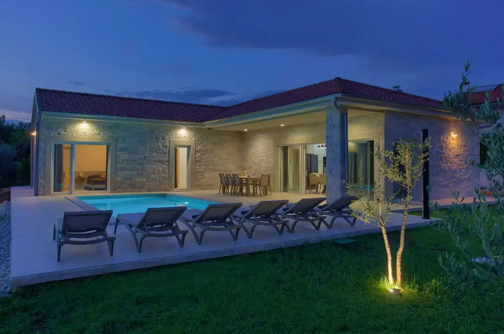 Three-Bedroom Villa with Private Pool in Pinezići, Krk