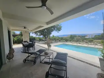 Holiday House in Linardici with Private Pool